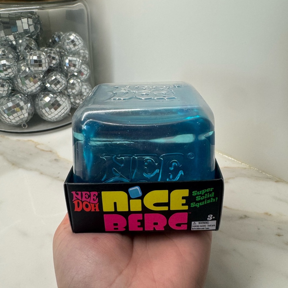 Nice Berg Super Solid Squish - Blue